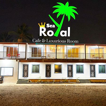 Sea Royal Rooms And Cafe Virar Ngoại thất bức ảnh