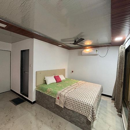 Sea Royal Rooms And Cafe Virar Ngoại thất bức ảnh