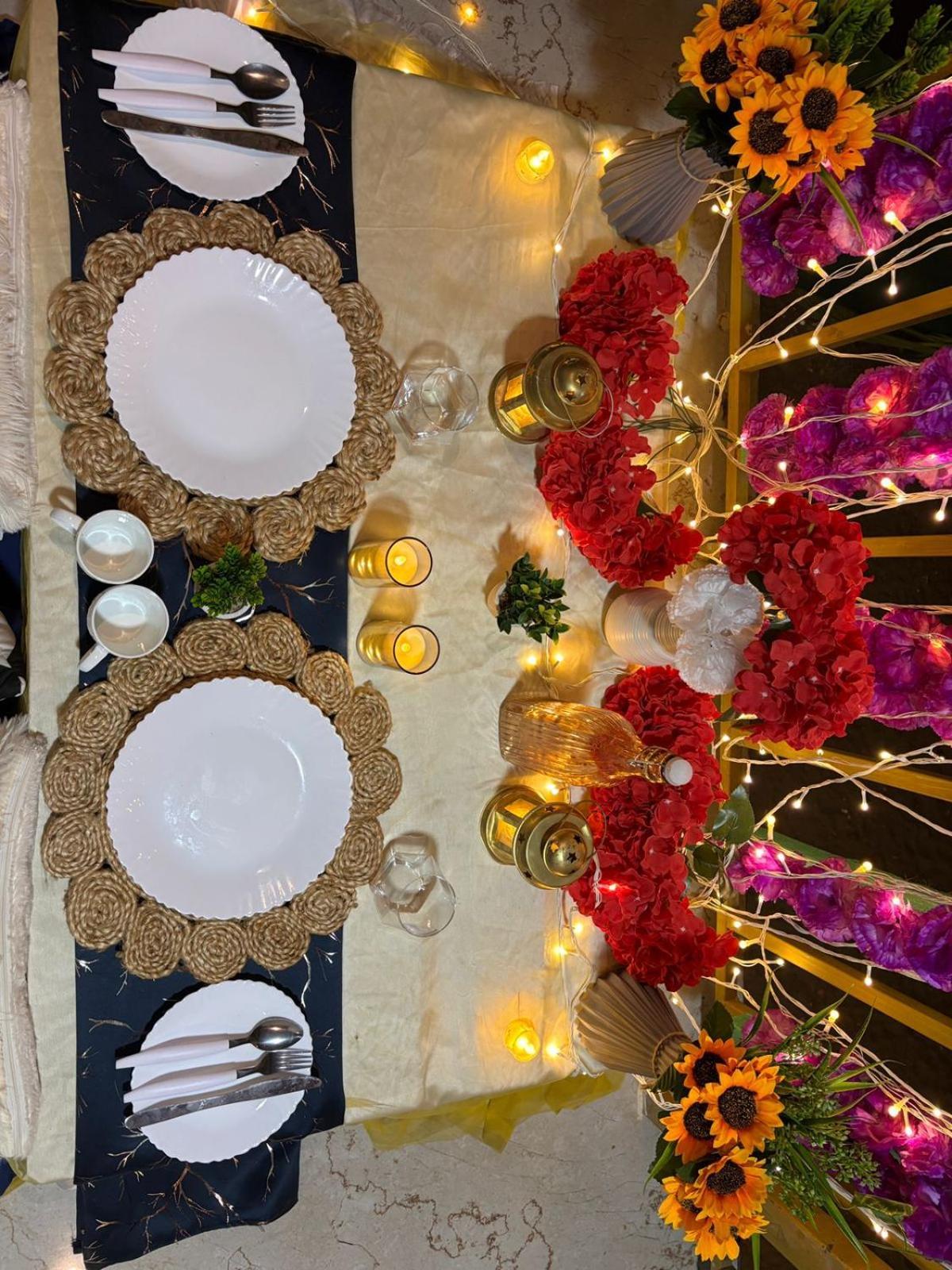 Sea Royal Rooms And Cafe Virar Ngoại thất bức ảnh
